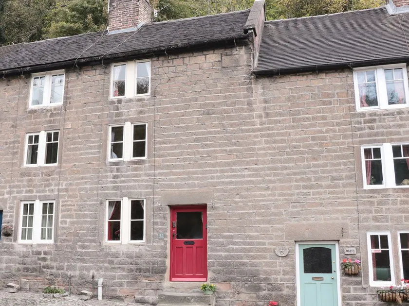 Holly Cottage - Image 1