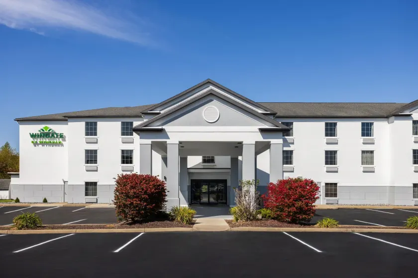 Wingate by Wyndham Grove City - Image 1