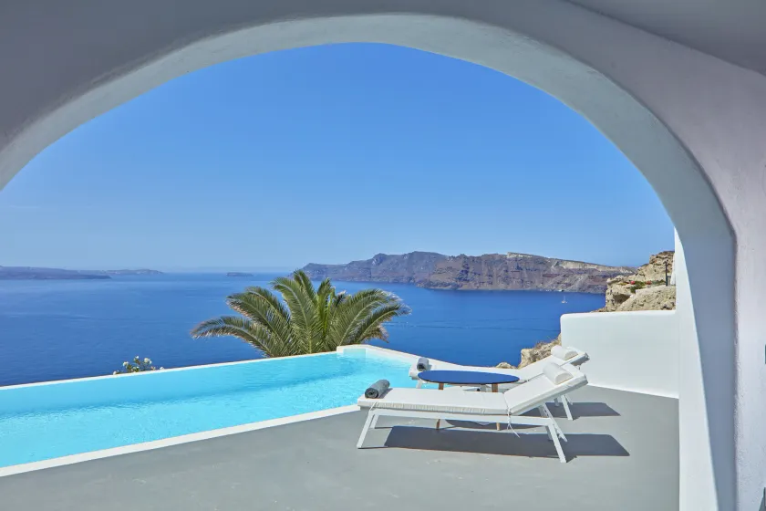 Villaki Oia - Image 1