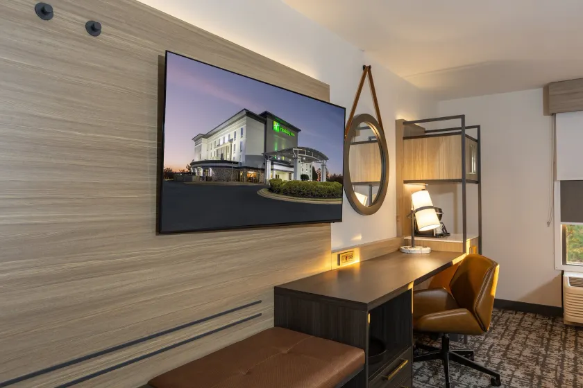 Holiday Inn Anderson by IHG - Zimmer