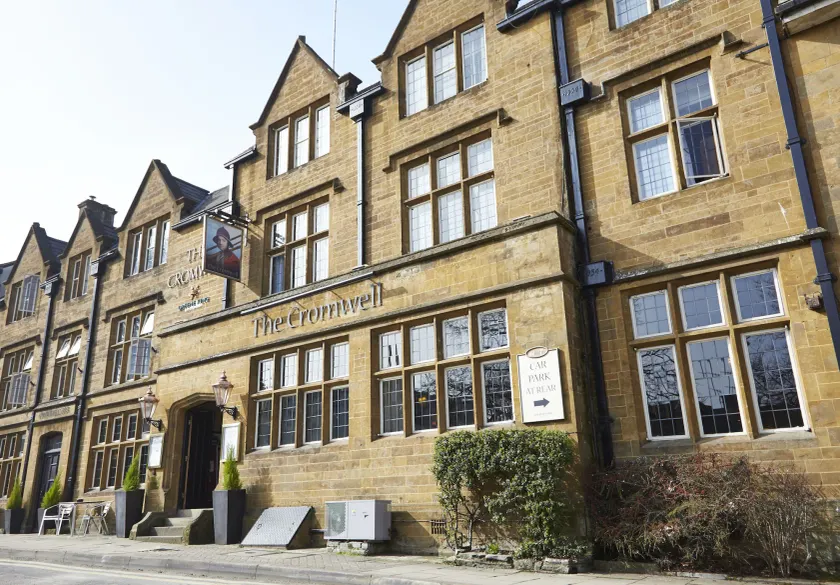 Cromwell Lodge Hotel by Greene King Inns - Image 1