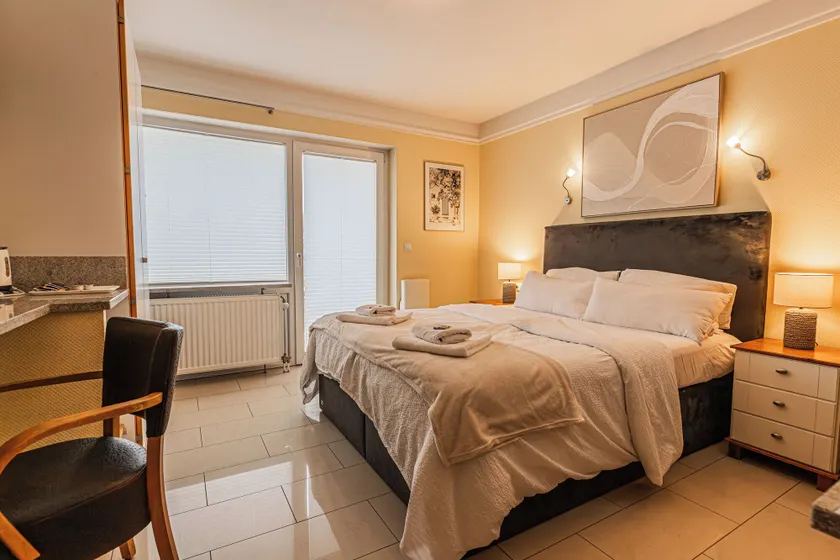 Gasper Business & Garden Hotel - Image 1