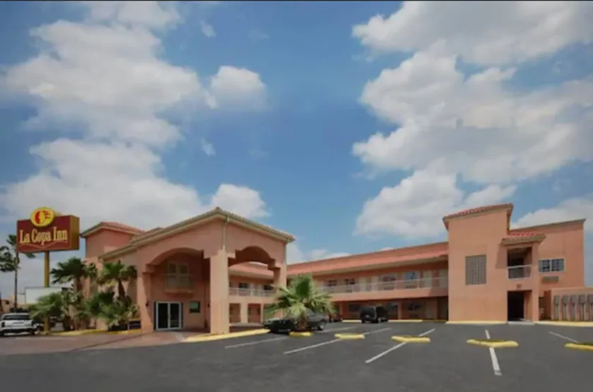 La Copa Inn - Image 1