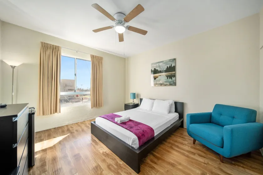Samesun Hollywood Hotel & Hostel - Image 1