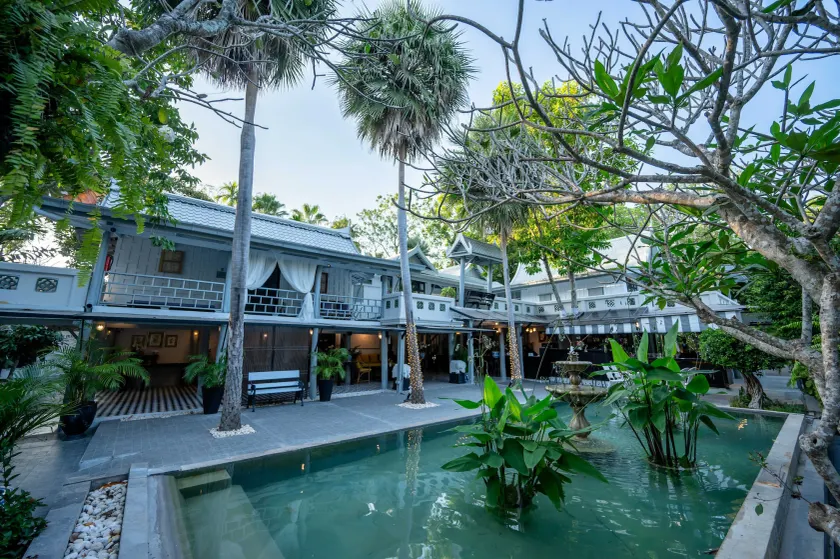 Zantiis Ndol Villas - Image 1