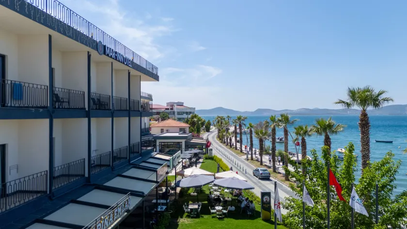 Roseira Mar-Inn Luxury - Image 1