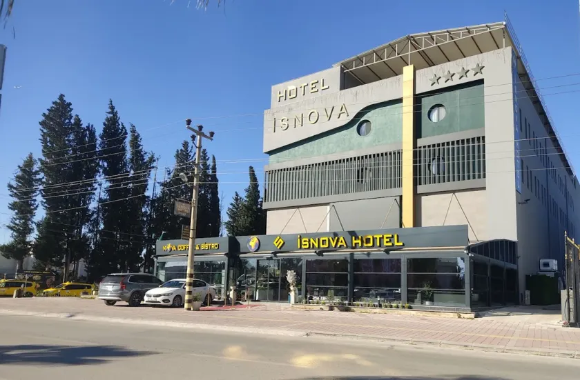 Isnova Hotel Airport - Image 1