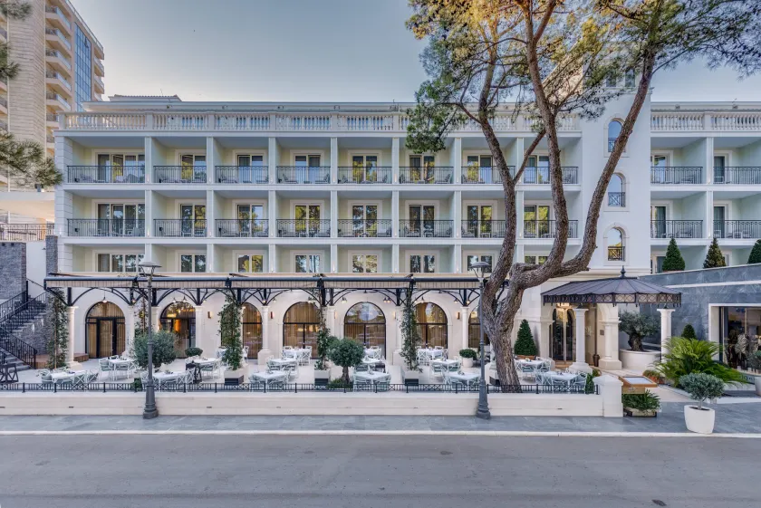 Crowne Plaza Budva by IHG - Image 1