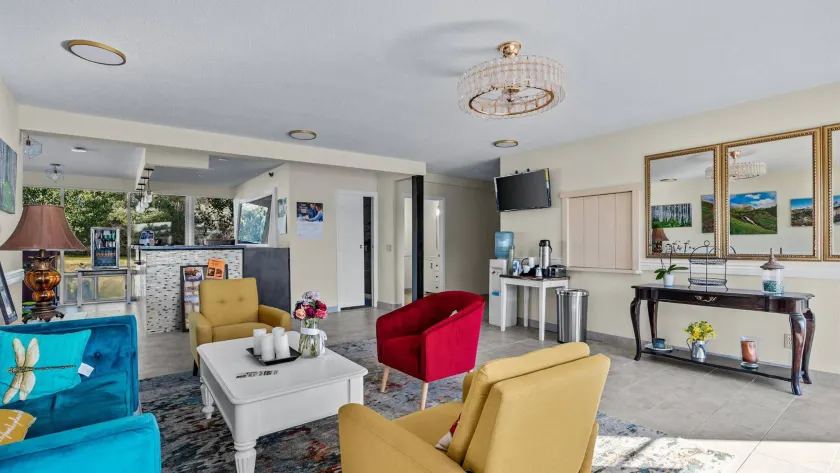 Red Arrow Inn & Suites, a Travelodge by Wyndham - Image 1
