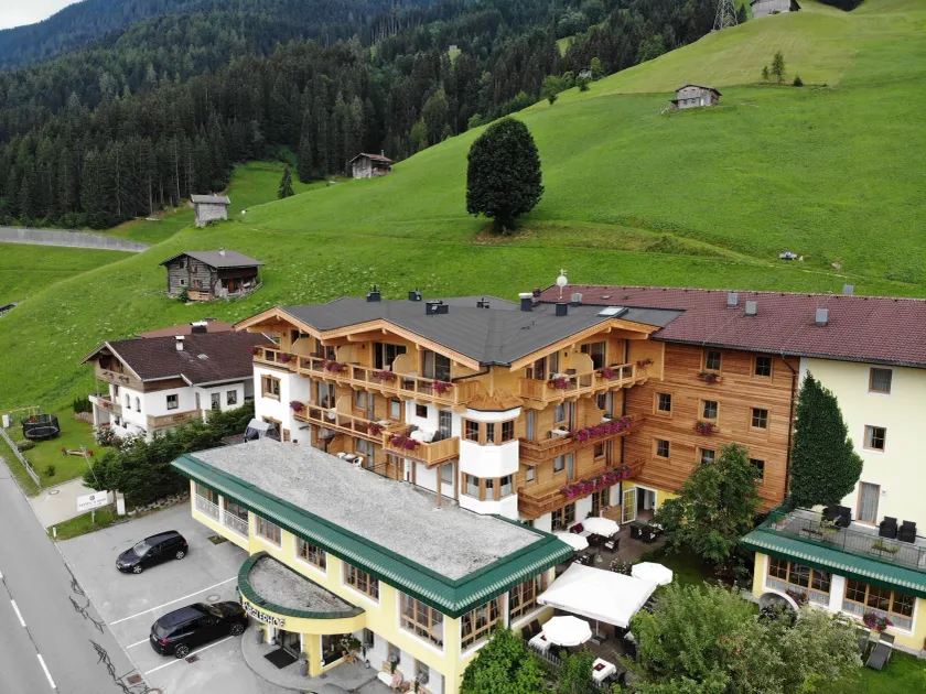 Hotel Jörglerhof - Image 1