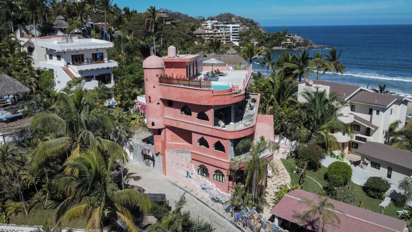 Nomada Wellness Hotel - Image 1