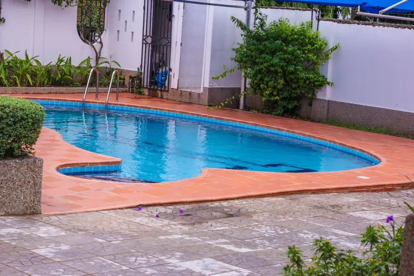 Lavender Lodge Hotel - Image 1