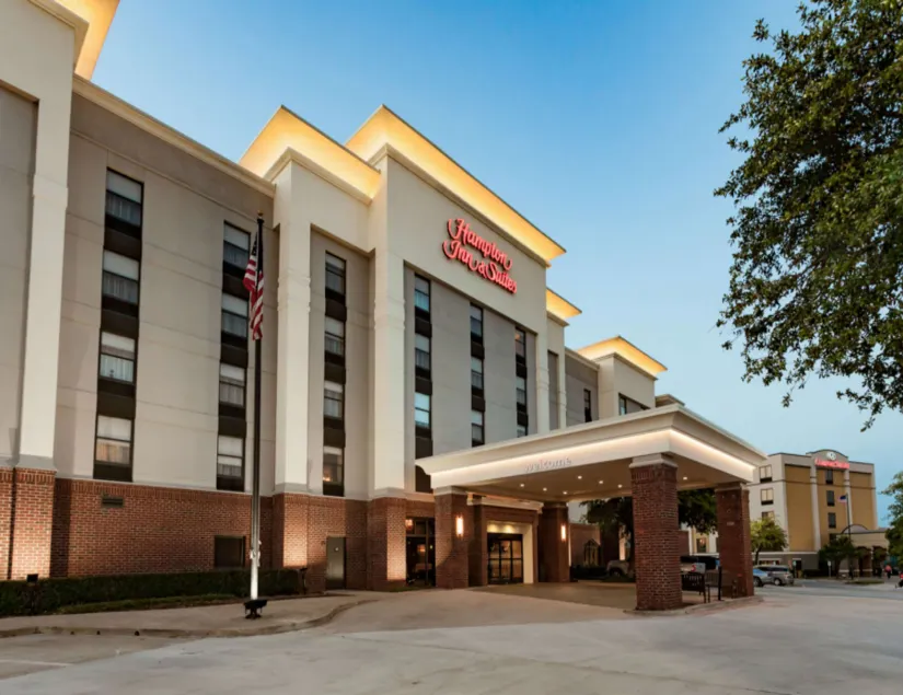 Hampton Inn & Suites Dallas-DFW Airport North-Grapevine - Image 1