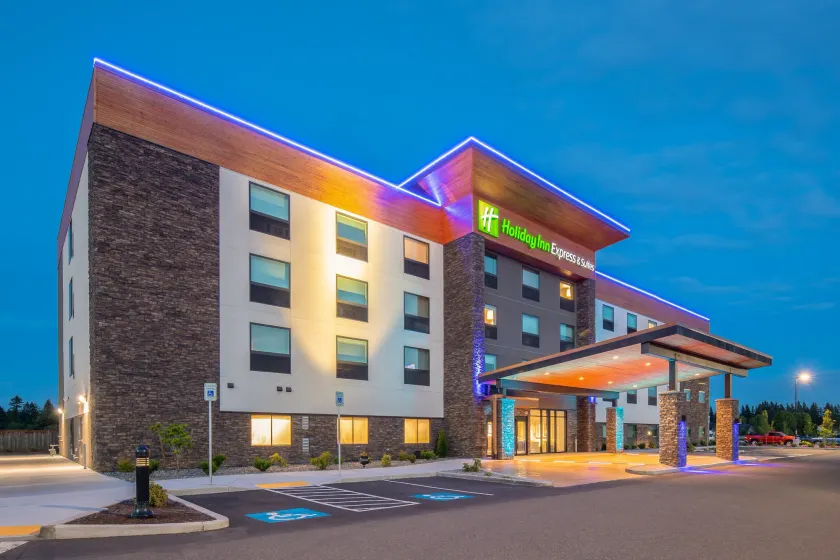 Holiday Inn Express & Suites - Camas by IHG - Image 1