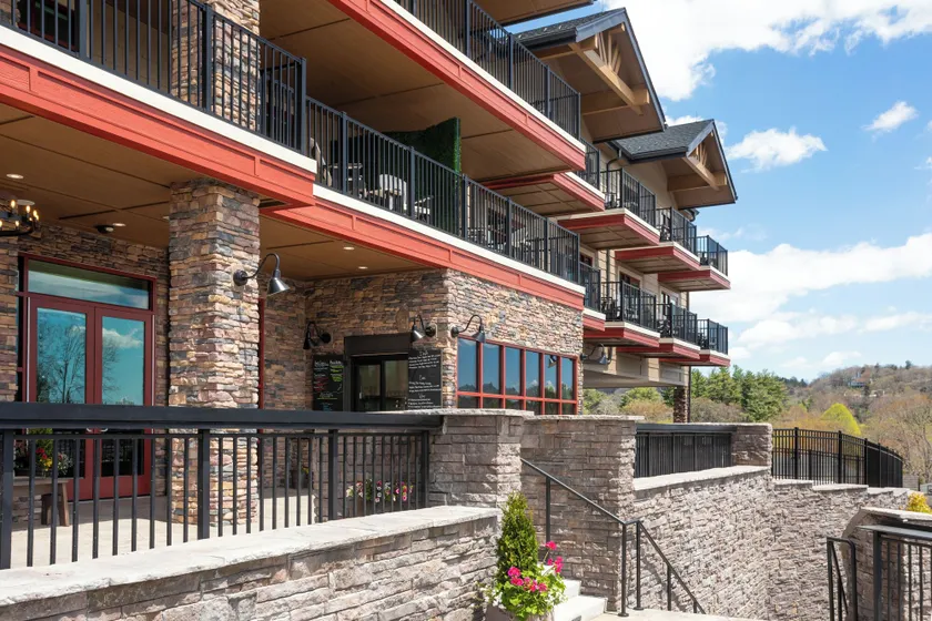 The Embers Hotel - Image 1