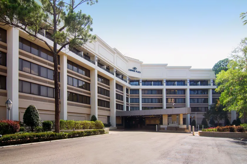 Crowne Plaza Executive Center Baton Rouge by IHG - Image 1