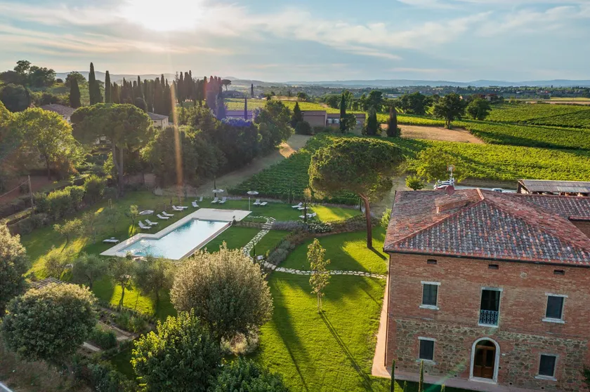Villa Svetoni Wine Resort - Image 1