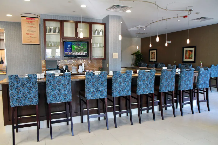 Hilton Garden Inn Tulsa Midtown - Image 1