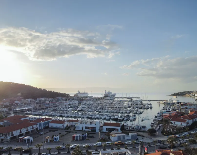 NİYAMA MARİNA Butik Hotel - Image 1