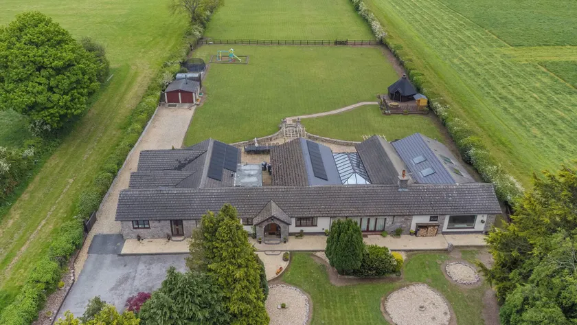 Brookway Lodge - Image 1