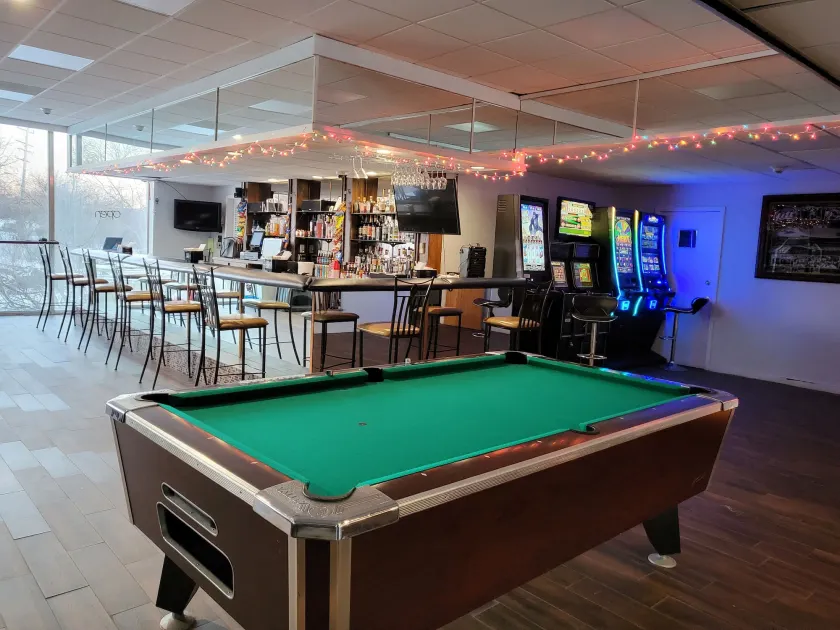 Travelodge by Wyndham Water's Edge Hotel - Racine - Image 1