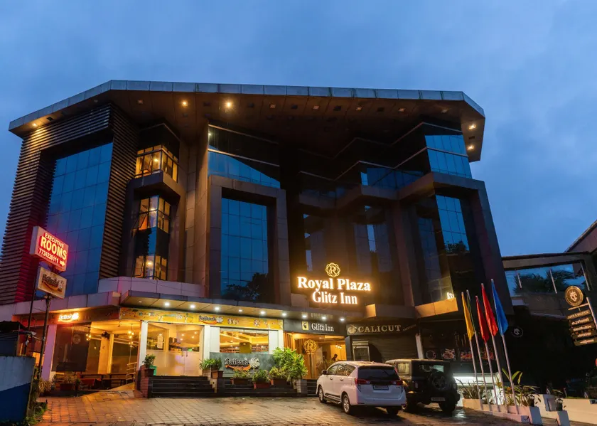 Royal Plaza Glitz Inn - Image 1