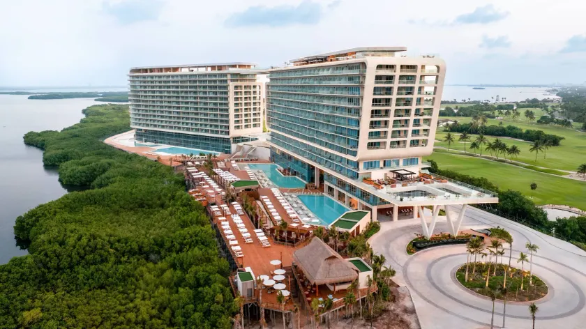 Hyatt Vivid Grand Island Cancun-All Inclusive Adults Only - Image 1