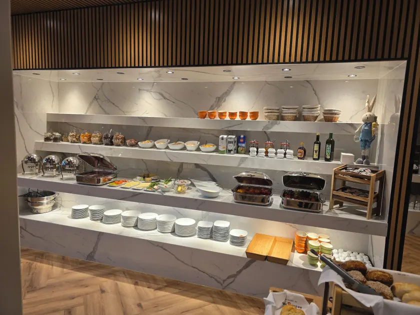 Maxhotel - Image 1