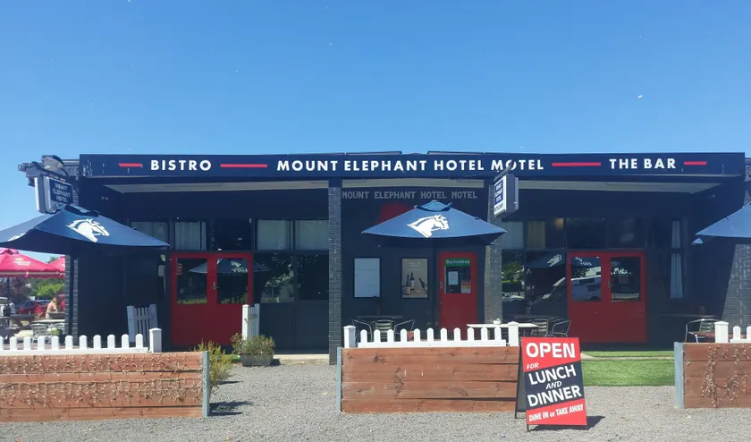 Mount Elephant Hotel Motel - Image 1