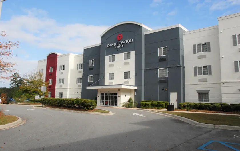 Candlewood Suites Tallahassee by IHG - Image 1