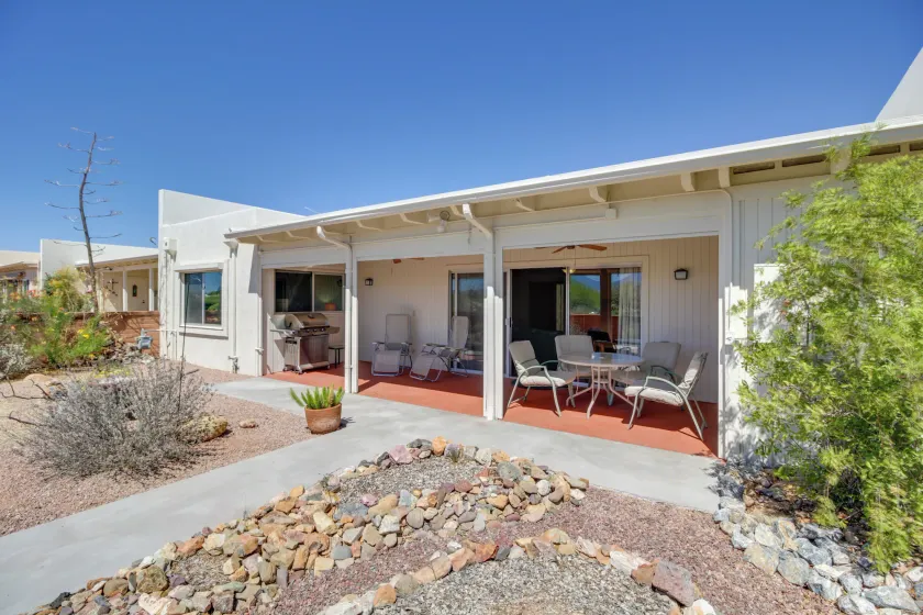 Green Valley Abode w/ Pool Access & Mtn Views - Image 1