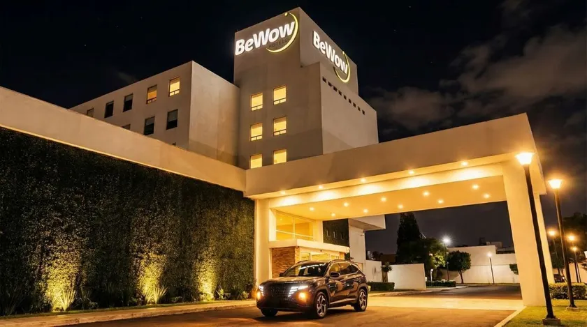 BeWow Hotel Querétaro - Image 1
