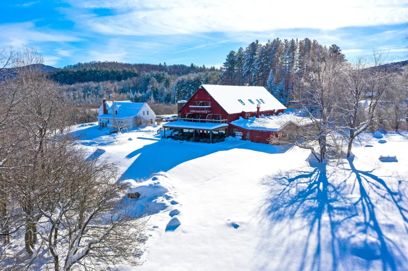 Mountain Meadows Lodge - Image 1