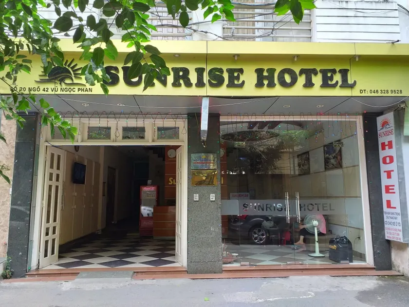 Sunrise Hotel - Image 1