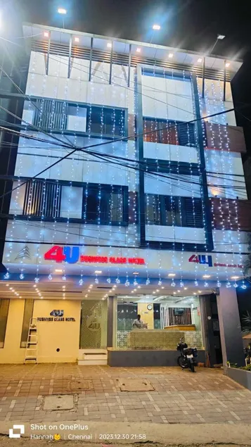 4U Business Hotel - Image 1