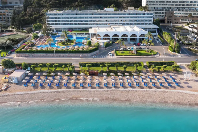 Oceanis Beach Hotel - Image 1