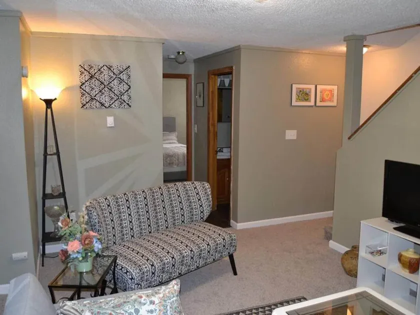 Perfect Place Relax and Enjoy Cost Effective Living for the Entire Apartment - Image 1