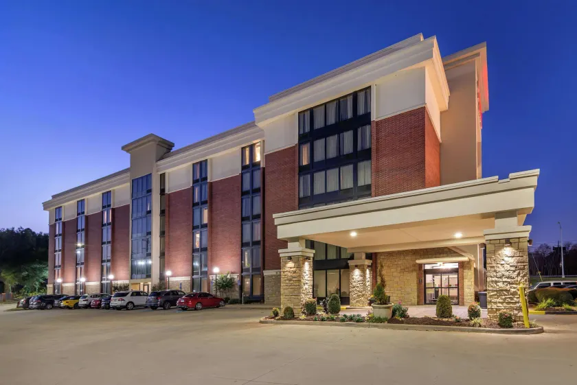 Drury Inn & Suites Atlanta Airport - Image 1