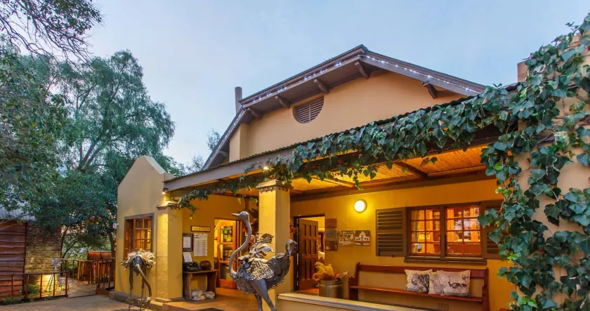 Riverside Guest Lodge - Image 1