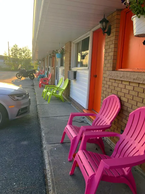 Alta Vista Motel - Image 1