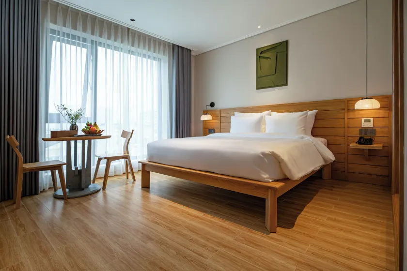 Nam Dat Hotel by D'Lecia Ha Long - Image 1