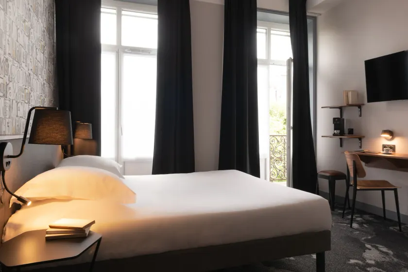 Hôtel Bristol - Image 1