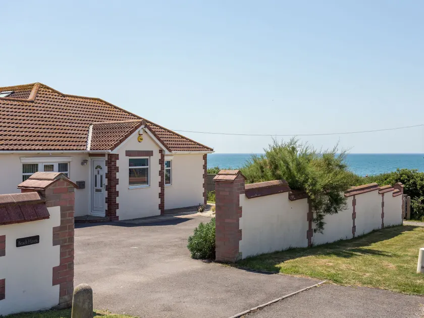 Fantástica casa rural apropiada para familias con jardín y barbacoa | Vistas a la playa | Cerca de la playa | Se admiten mascotas - Image 1