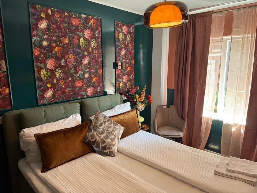 Amadeus Hotel - Image 1