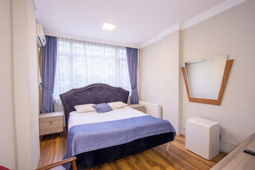 Taç Hotel - Image 1