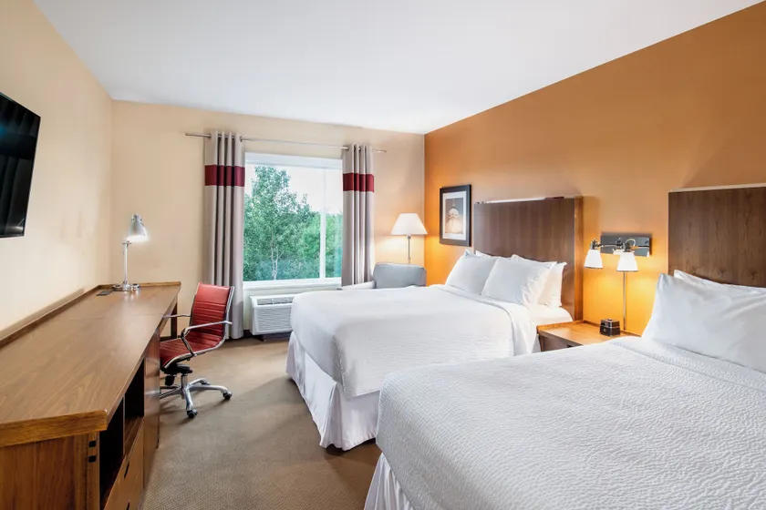 Four Points by Sheraton Grande Prairie - Image 1