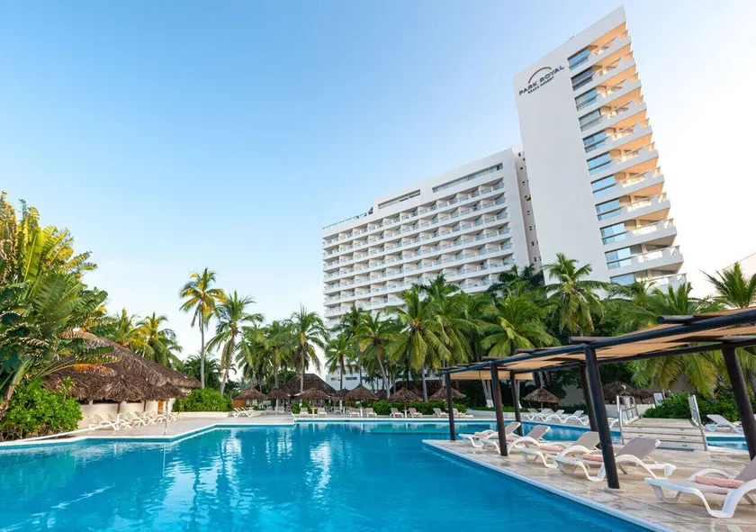 Park Royal Beach Ixtapa - All Inclusive - Image 1