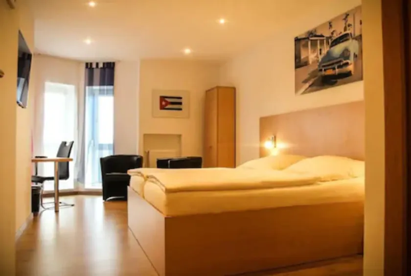 Hotel Waldlust B & B - Image 1