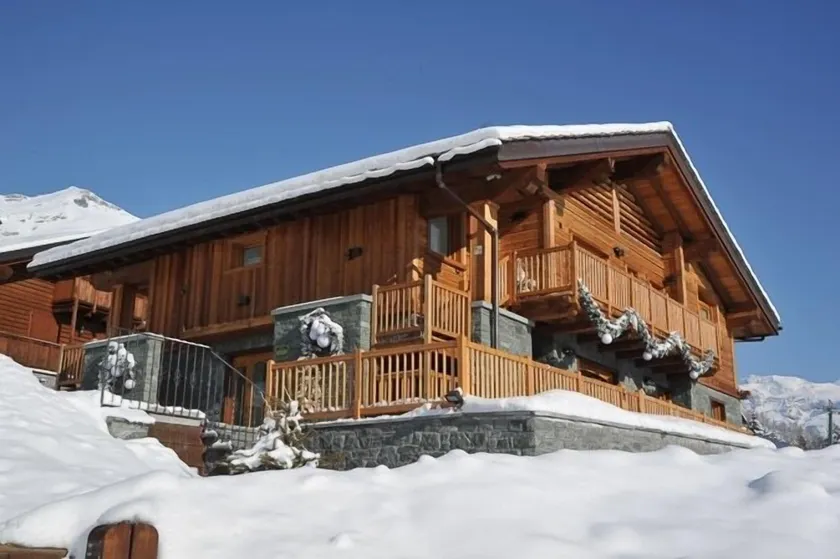 Gresil Residence - Image 1