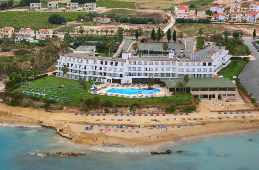 Corallia Beach Hotel Apartments - Image 1